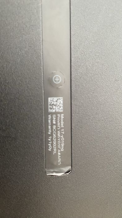 Laptop HP 17,3”- Ecran mare, 8GB RAM, Windows 10-Ideal Office sau Film