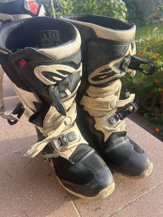 Продам кроссовые боты Alpinestars 39 размер