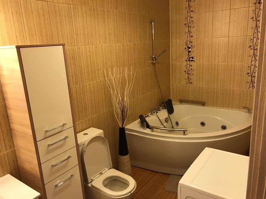 Inchiriez apartament 3 camere Otopeni