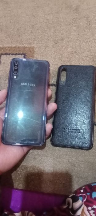 Самсунг А70 сатылады