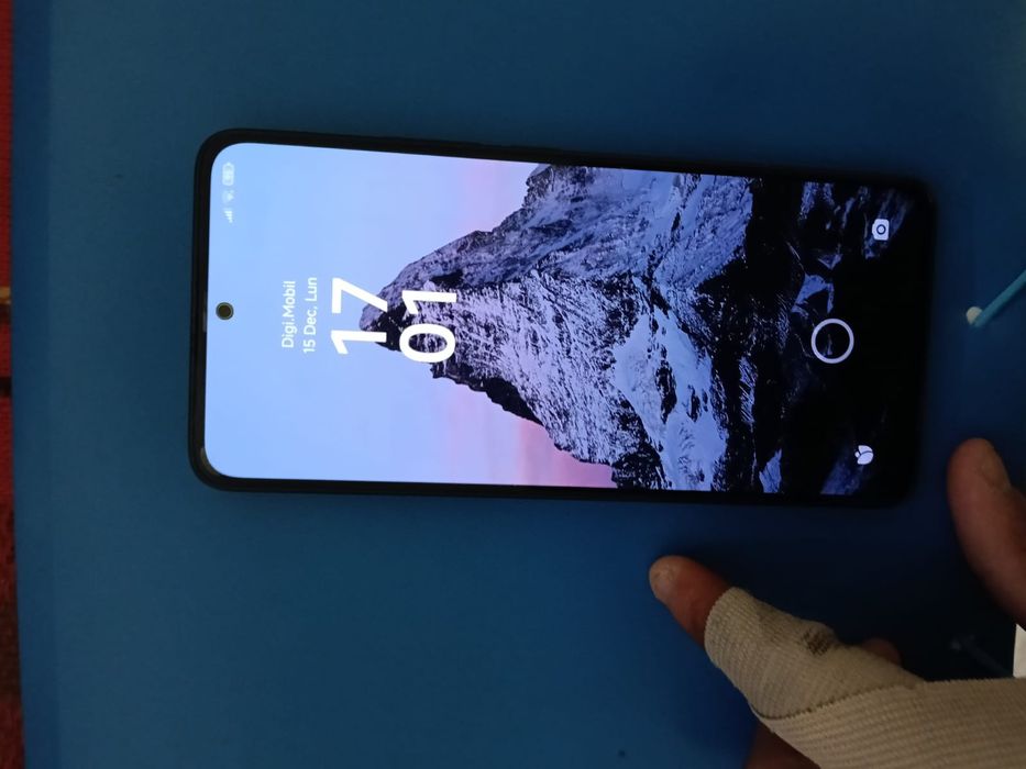 Vand sau schimb redmi note 14 pro