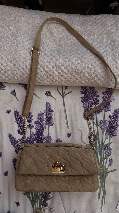 Дамска бежова чанта