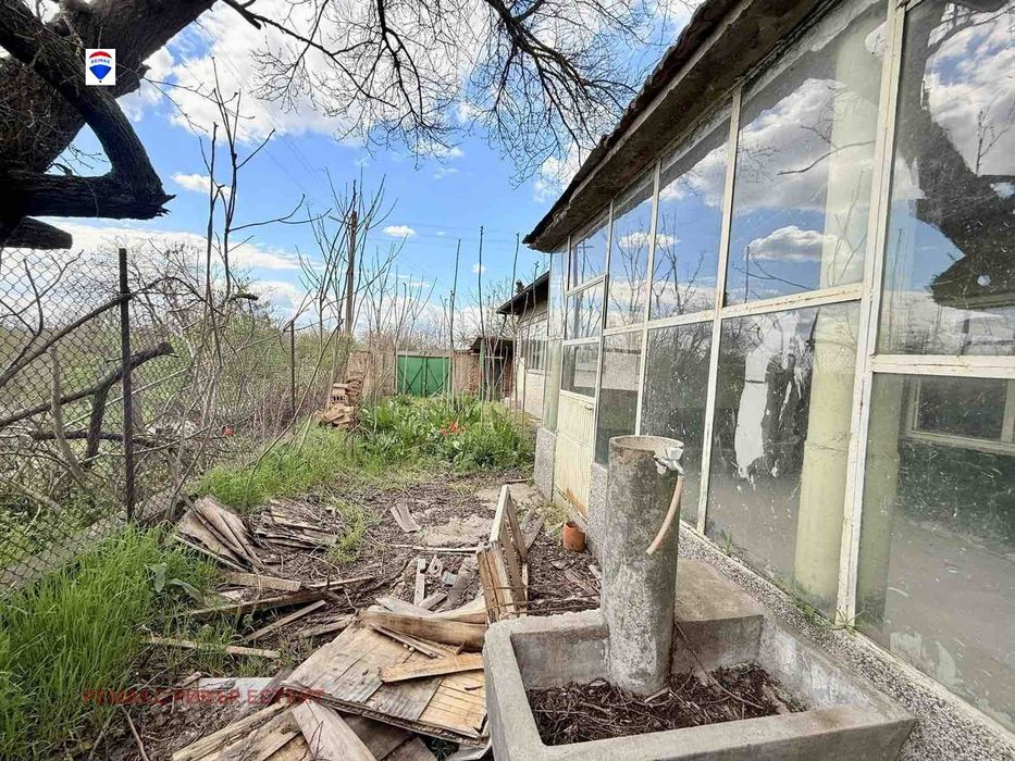 Продава се Къща в с. Джулюница, Област Русе - 80 кв.м за 57 €/кв.м - Снимка #3