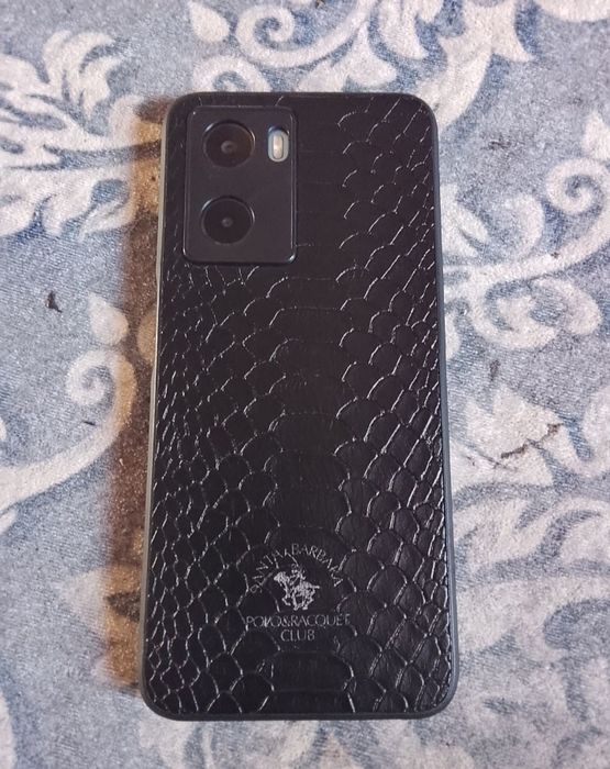 Срочно продам телефон