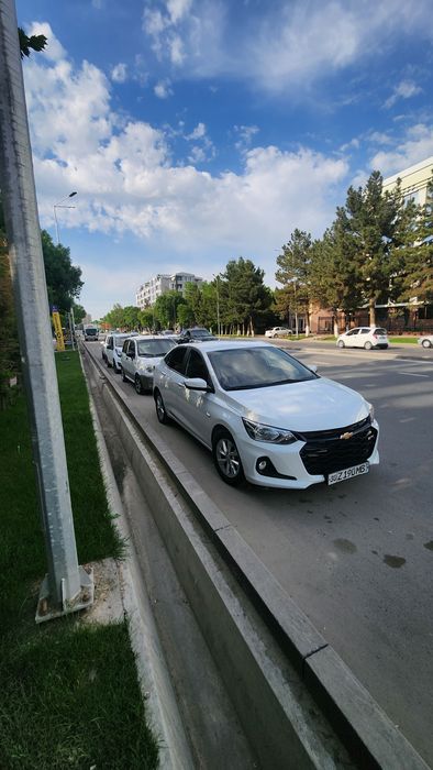 Onix 2024  probeg 80000 birqul haydalgan