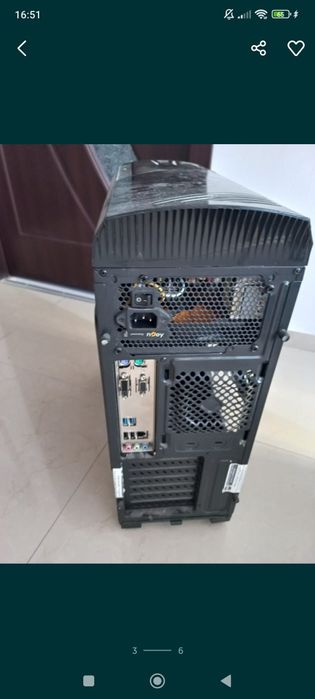 Vând unitate calculator