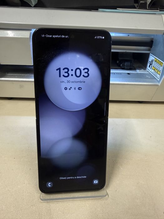 Samsung flip 5 / 512 gb / 99 % baterie / garantie