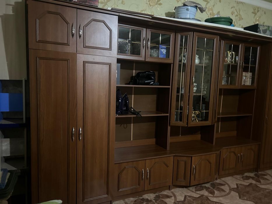 Стенка , мебельная горка