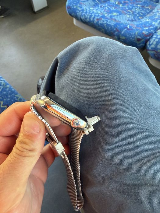 Vand urgent Apple Watch seria 9 Stainless Steel