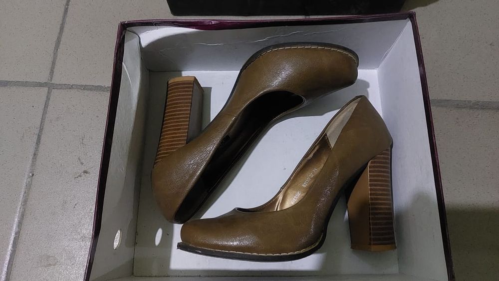 Продам туфли 37.38