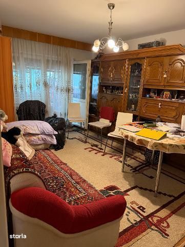 Apartament pe strada Razboieni etajul 1 — fotografia 1