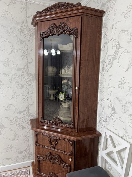 Продаётся сервант и шкаф