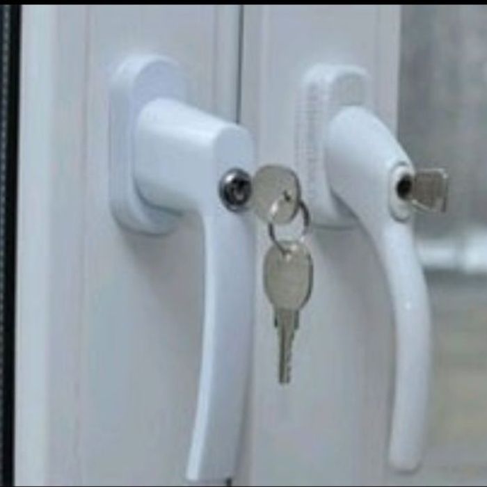 Замена уплатнителя пластиковый окон