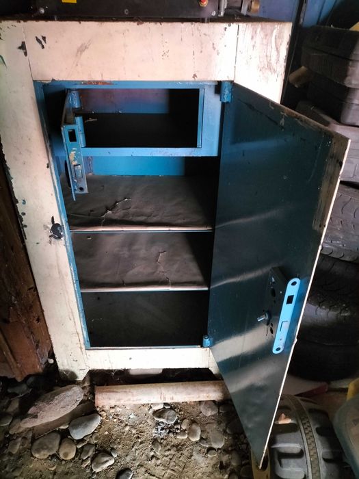 Сейф от банкомата