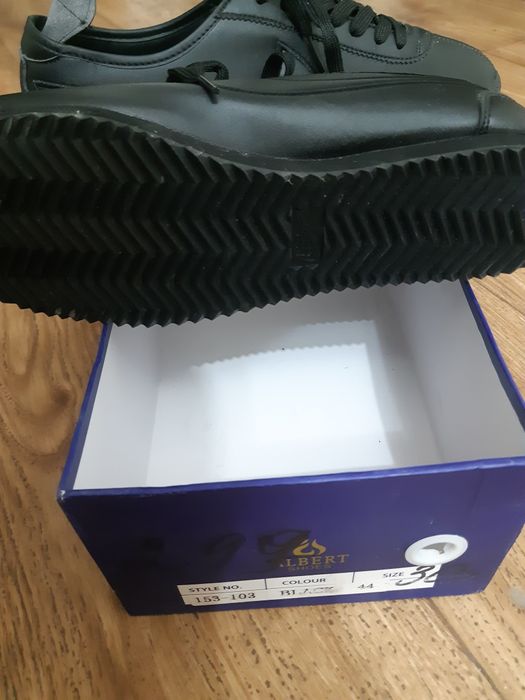 Шлепанцы сланцы банные тапочки