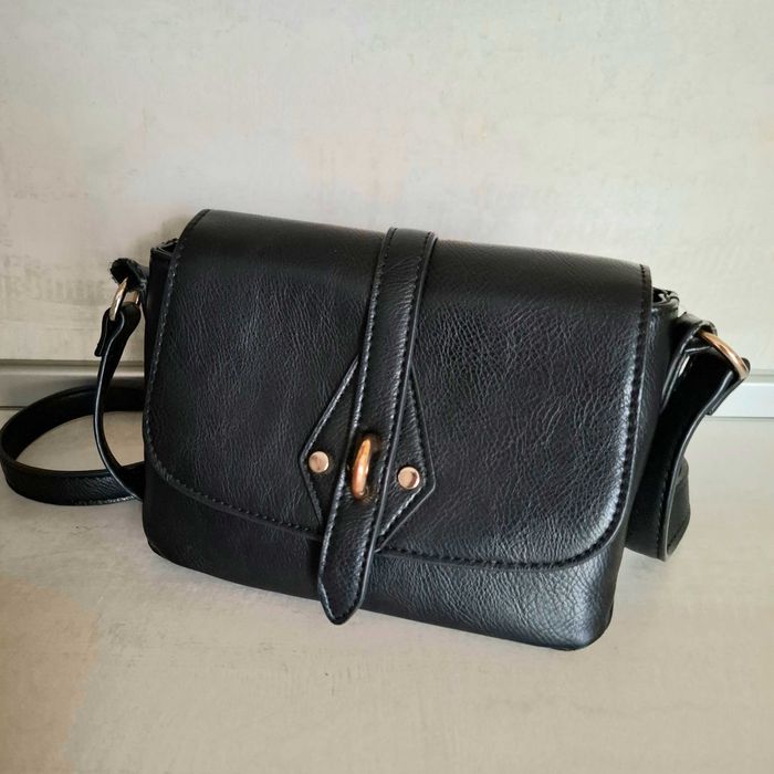 Carrera оригинална дамска чанта с дълга дръжка за през рамо