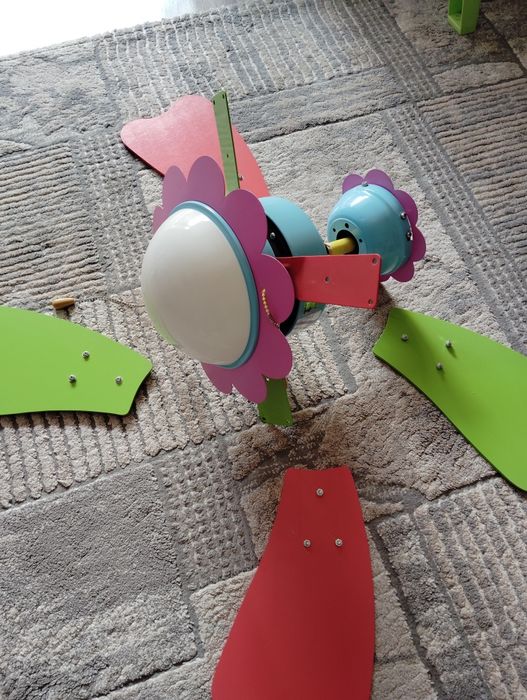 Candelabru  pentru camera copiilor.