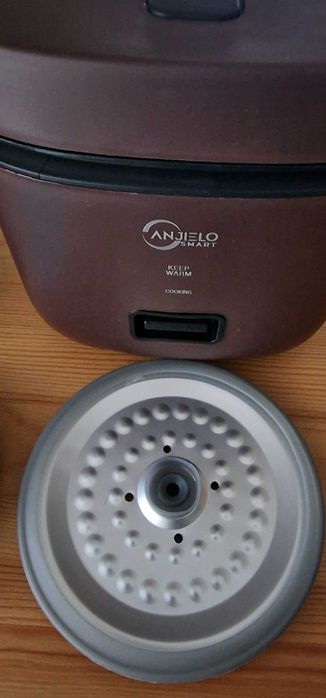 Oală de Orez de 1.2L cu Aburi