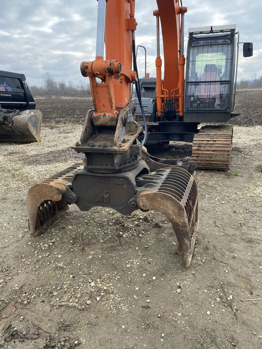 Excavator HITACHI ZX130 cu Graifer rotativ
