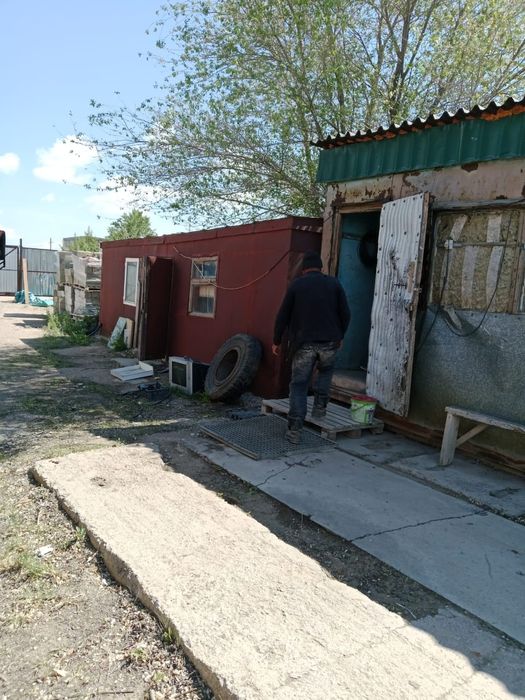 Гараж бокс вагончик