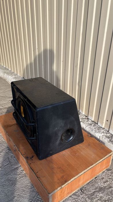 Продам сабвуфер в хорошем состоянии