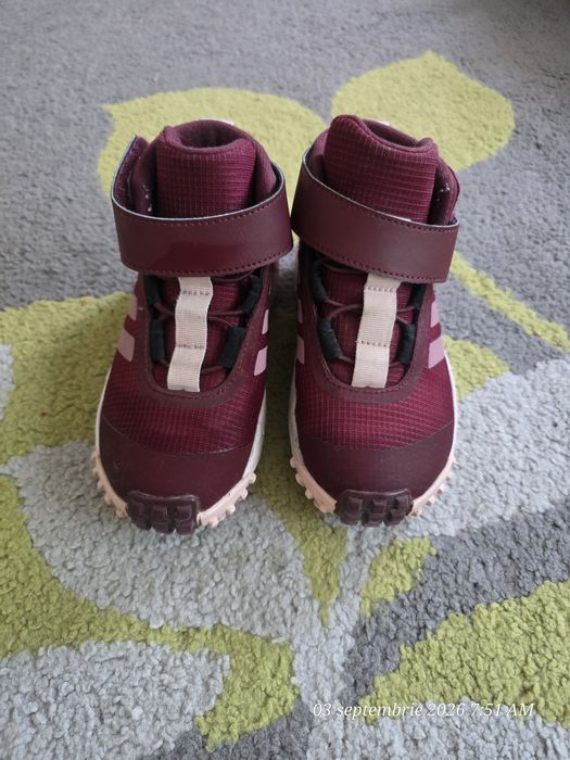 Adidas stil gheata marimea 30