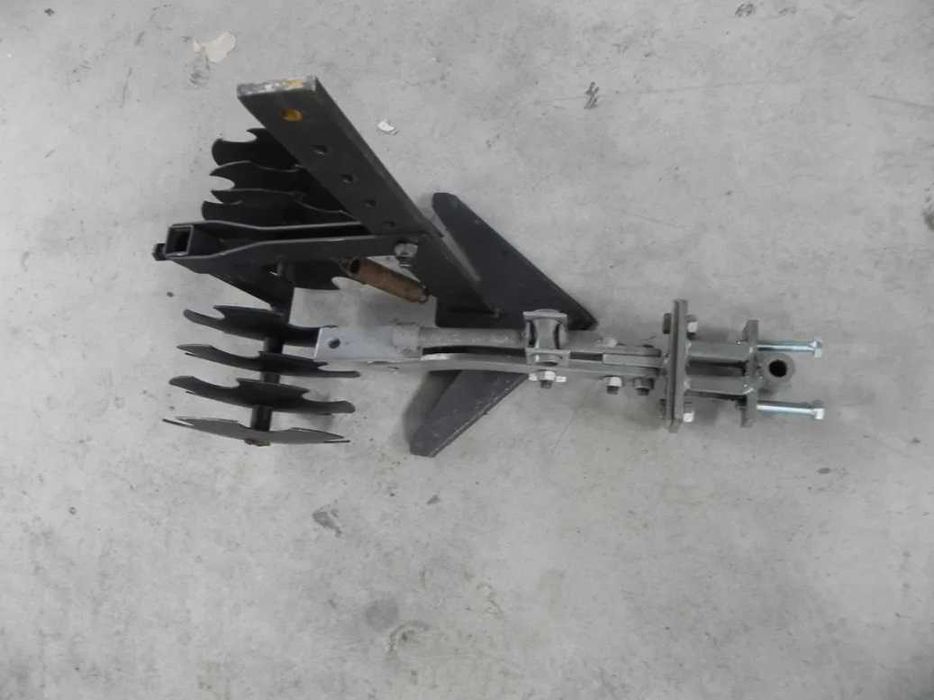 Prasitoare afanator pentru sol cu 8 discuri pentru motocultor motosapa