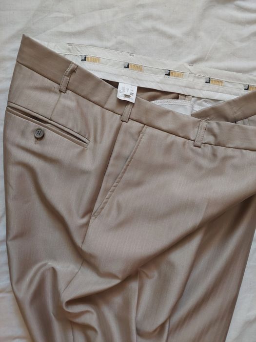 Costum ginere, marimea 52