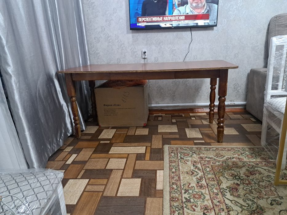 Продам стол б/у в хорошем в состоянии