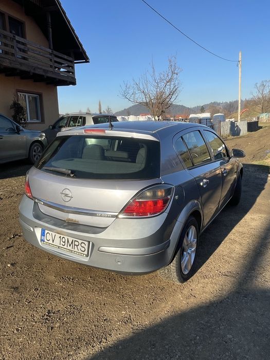 Vand opel astra h din 2009 motor 1.3 diesel 90 cp