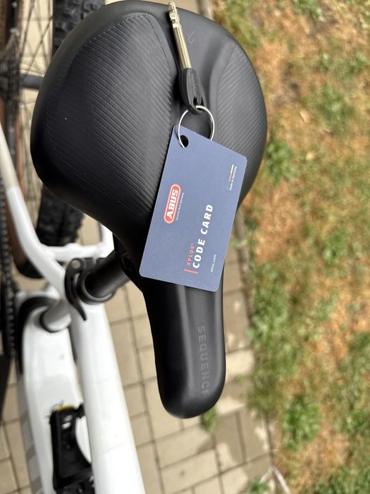 Vand bicileta Cube impecabila