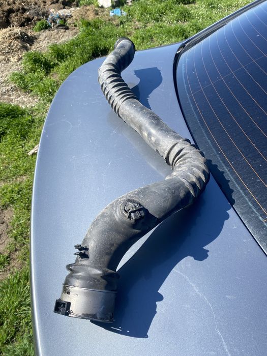Furtun clapeta acceleratie-intercoler bmw e90 2.0 n47