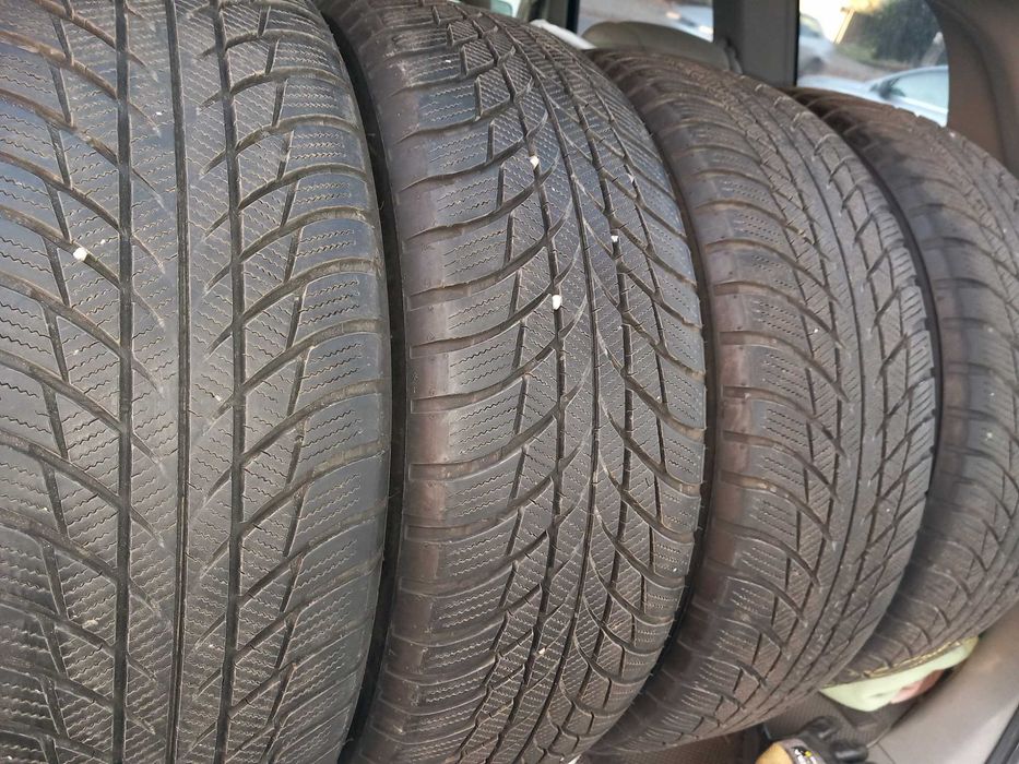 205/60 R17 Brigestone Blizzak