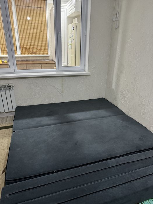 Продается кровать безкаркасная