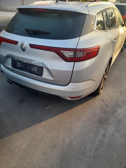 Haion renatlt megane 4 an 2018