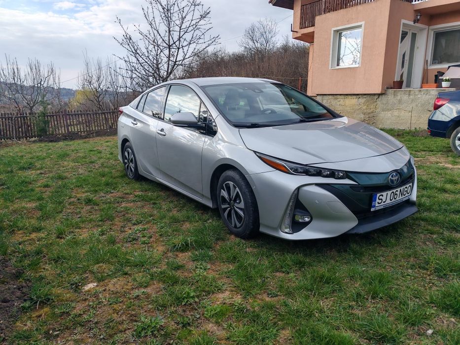 Toyota  Prius Prime PHV