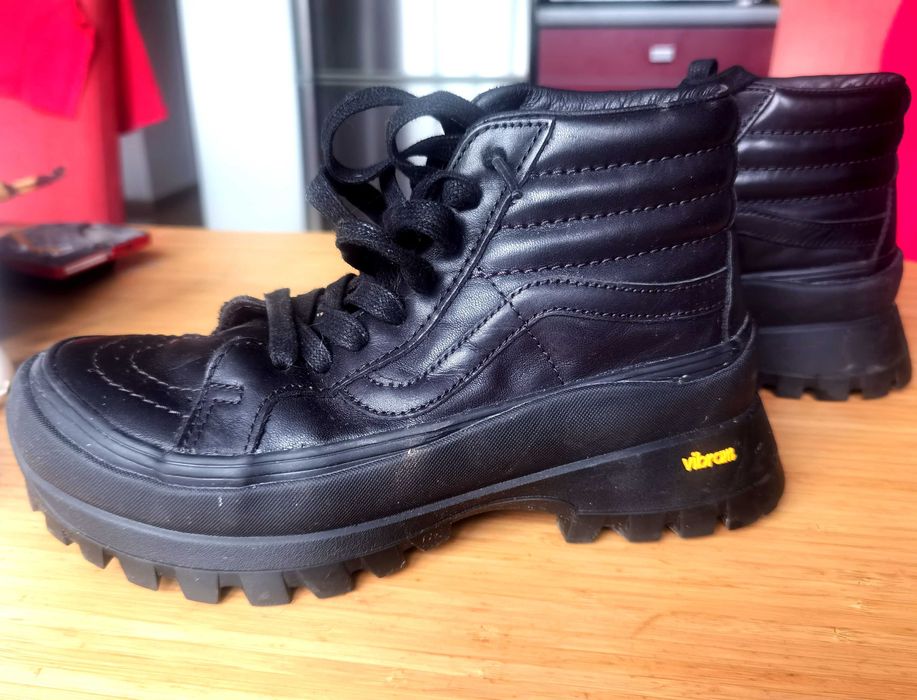 VANS Vault SK8-Hi Vibram, 36.5 номер, перфектни и за туризъм