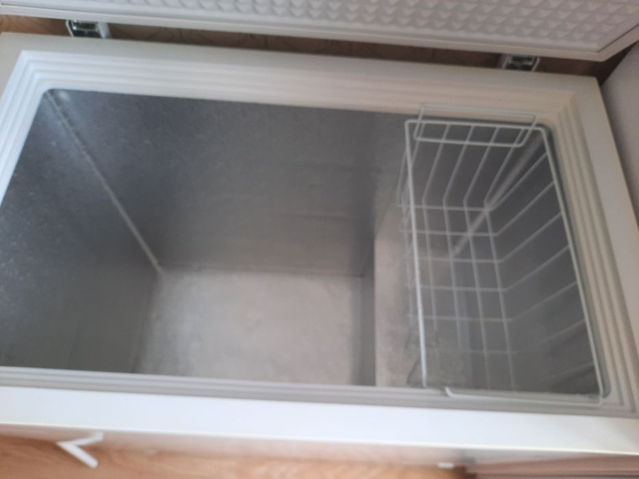 Морозильник в отличном состоянии