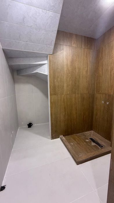 Срочно продаётся Хасанбой новый евродом 2-сотки 6-комнат 3-санузла