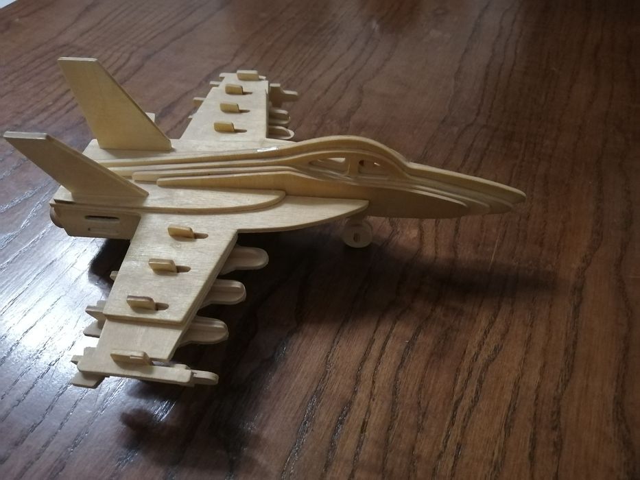 Деревянная конструкция. Самолета.