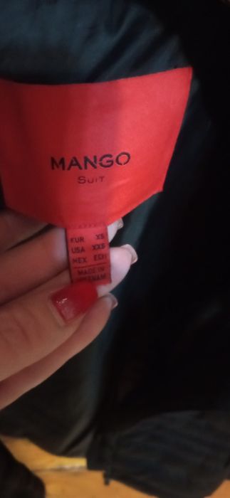 Женская куртка -пуховик