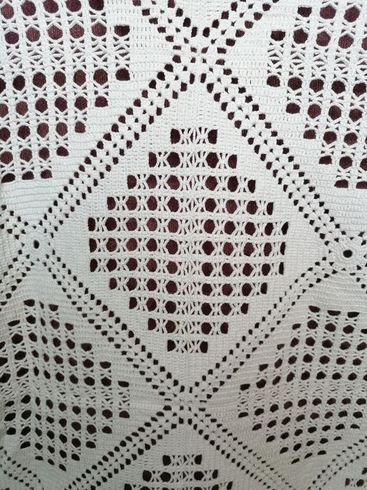 Плетена покривка за легло