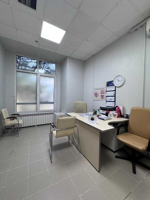 Свободное назначение,· 570 м²