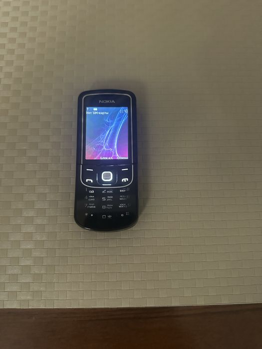 Продам Nokia Luna 8600