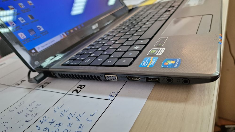 Laptop ACER I7 8gb 1gb Nvidia dedicata + placa video integrata