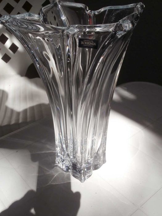 Кристална ваза Bohemia Crystalite, 28 cm