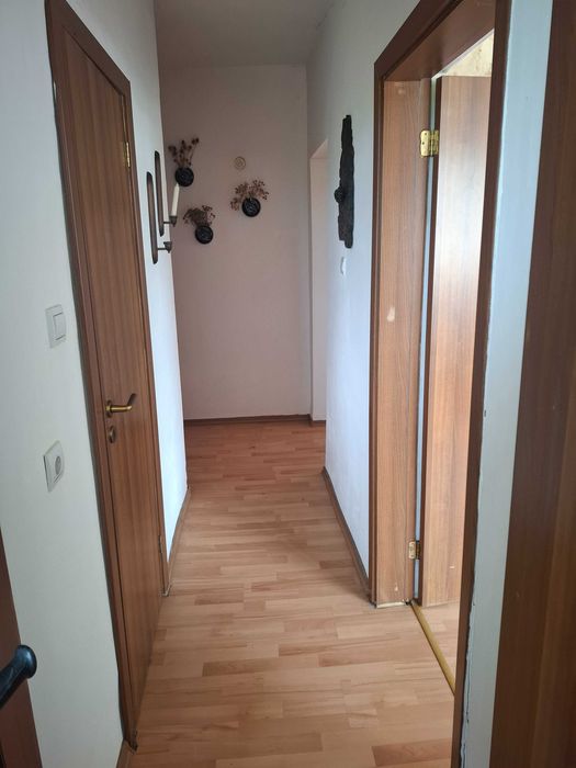 Продава се Тристаен апартамент в Радомир - 95 кв.м за 242 €/кв.м - Снимка #1