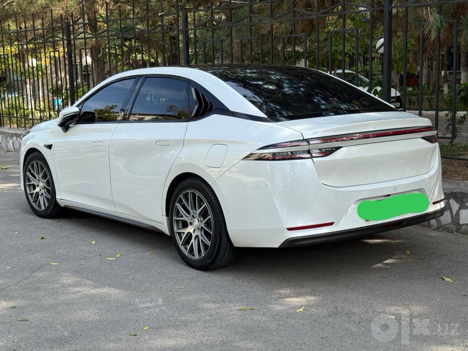 Gac Aion S Plus сотилади