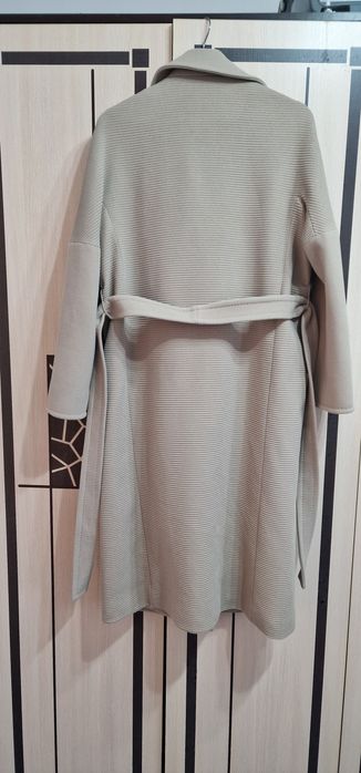 Пальто демисезонное