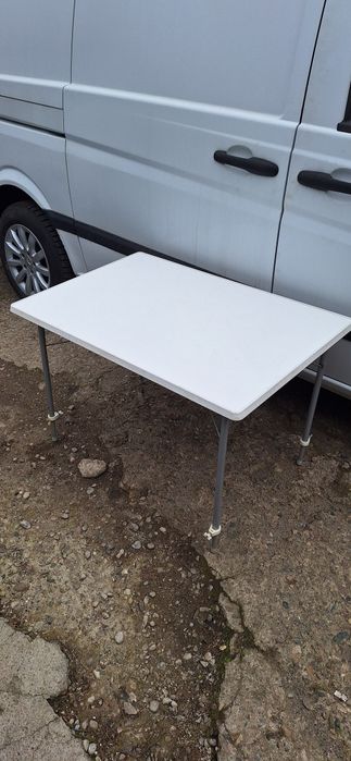 Сгъваема къмпинг маса